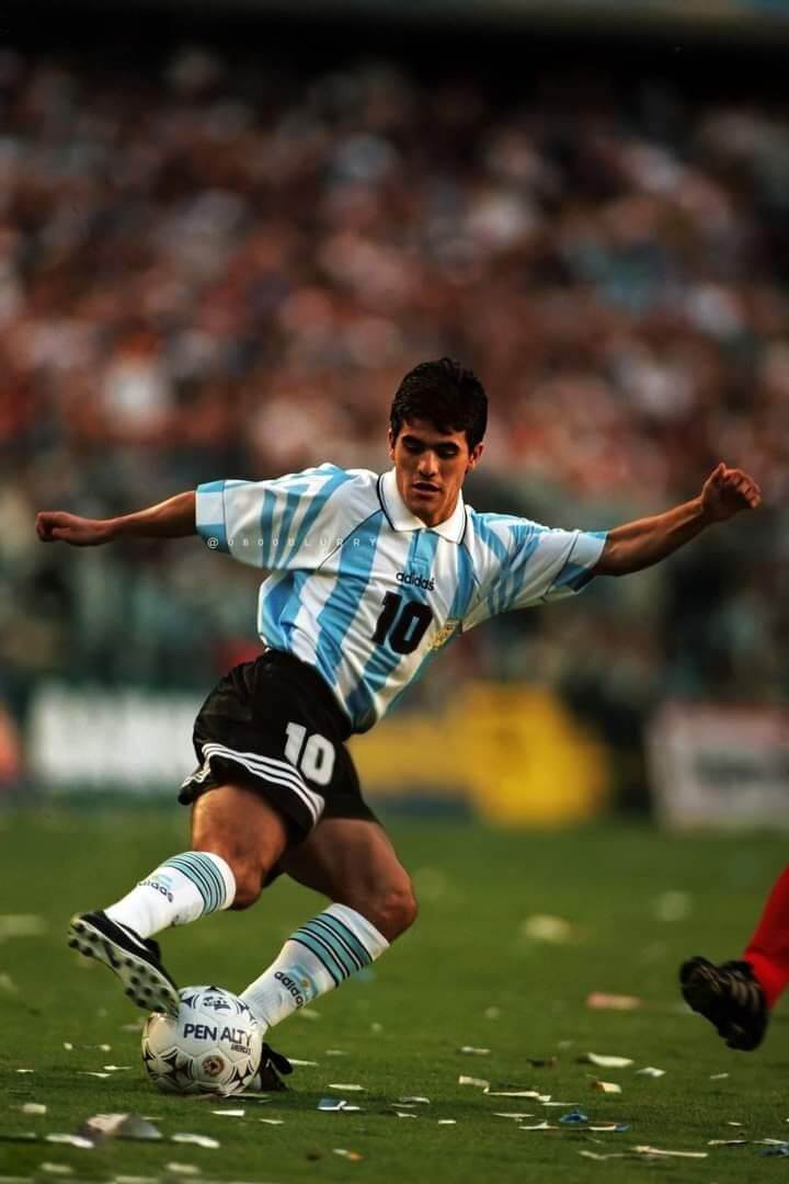 ARIEL ORTEGA — Argentina