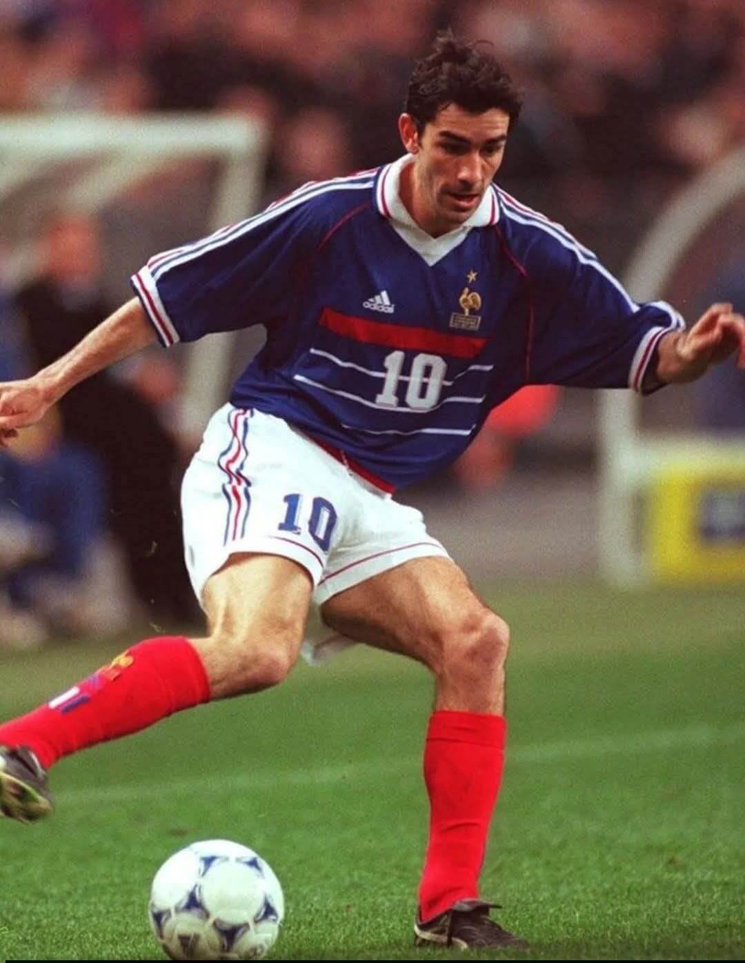 ROBERT PIRÈS — Francia